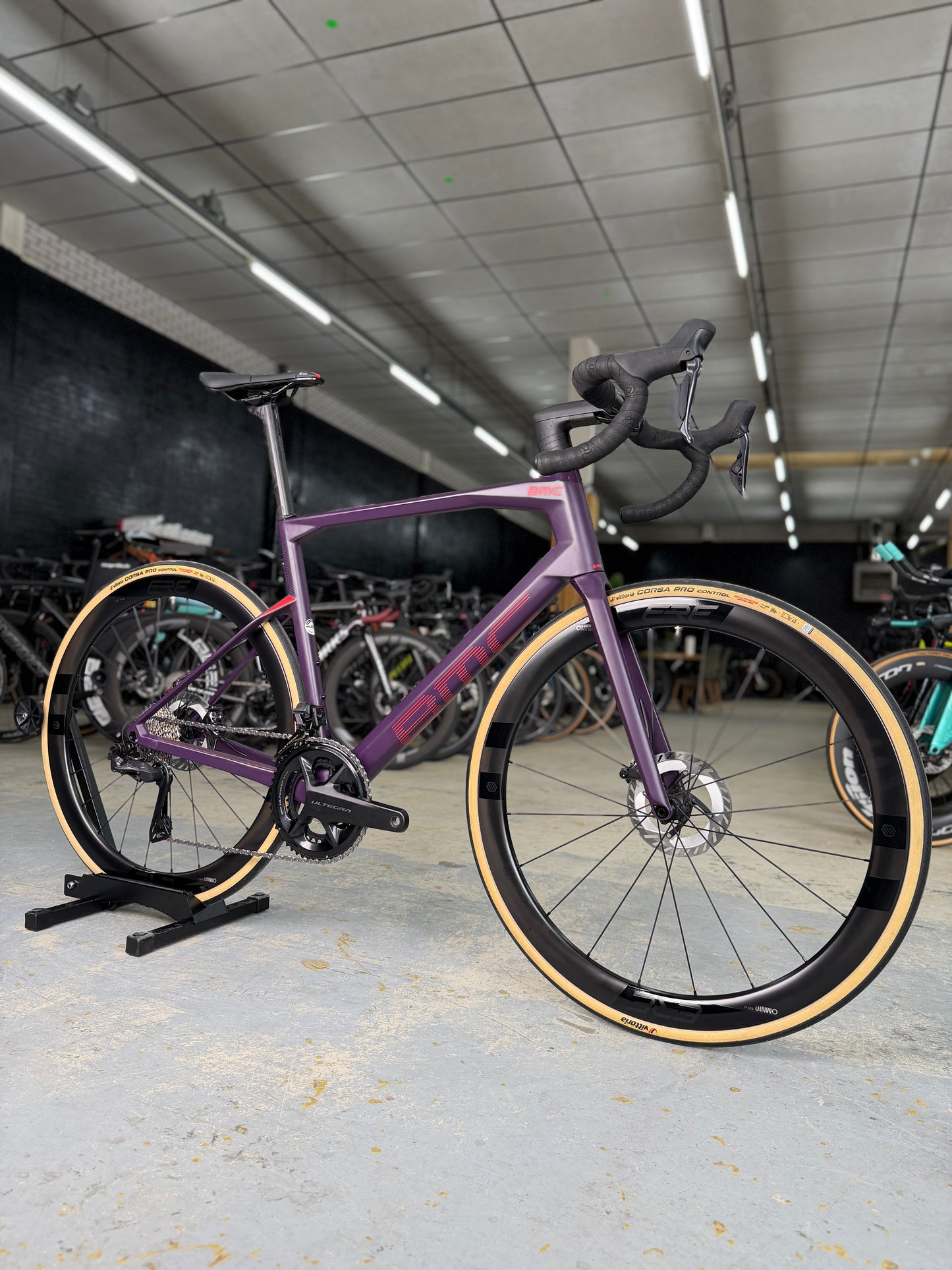 NIEUW BMC Roadmachine 01 Di2 Carbon Racefiets
