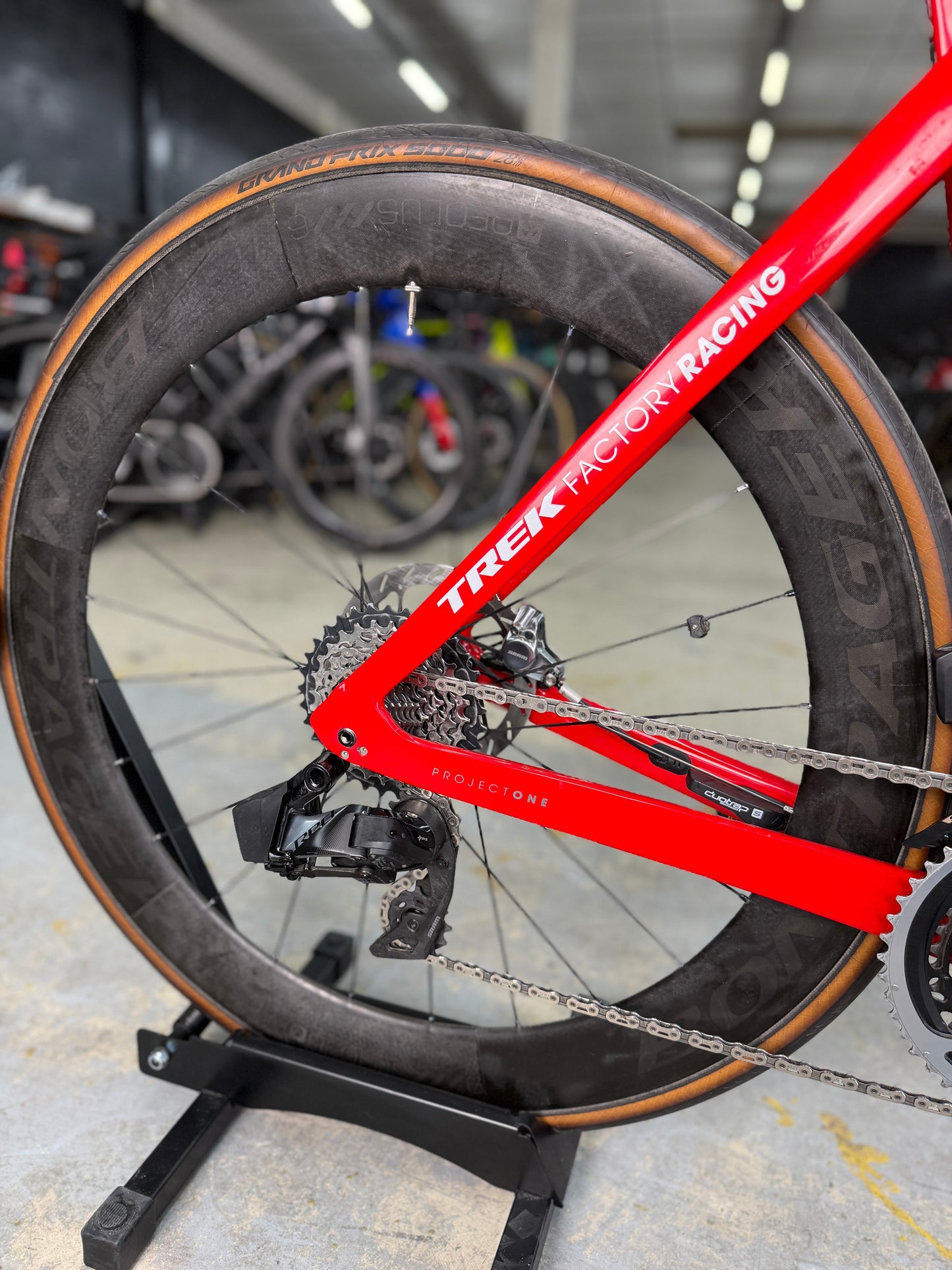 Trek Madone SLR9 SRAM Red eTap Carbon Racefiets