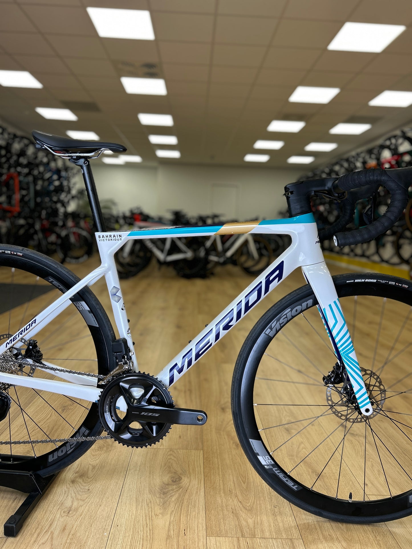 SHOWROOM MODEL 0km Merida Scultura 5000 Di2 Carbon Racefiets