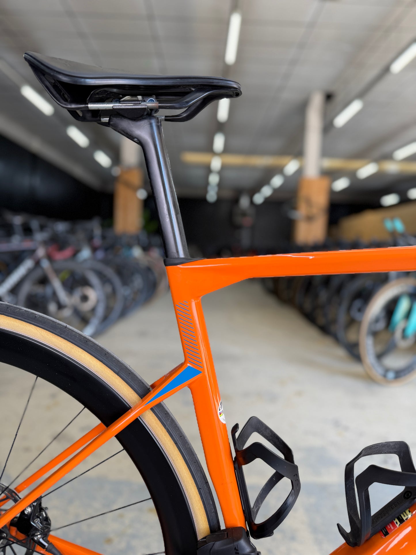 BMC Roadmachine ONE AXS Carbon Racefiets