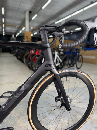BMC Timemachine ROAD 01 Di2 Carbon Racefiets