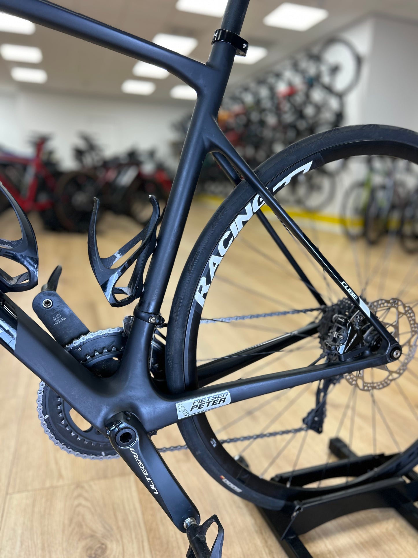 Cube Attain Carbon Ultegra Racefiets