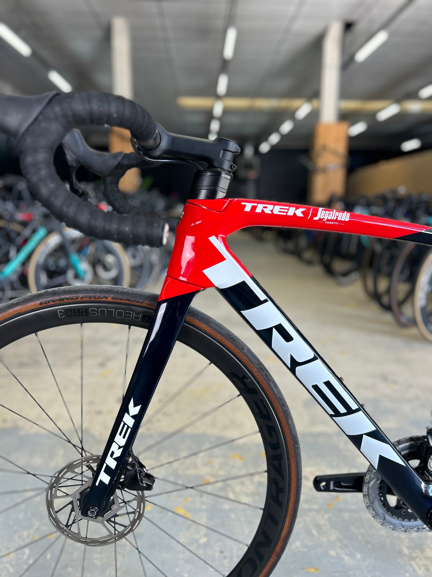 Trek Emonda SLR6 AXS Carbon Road Bike