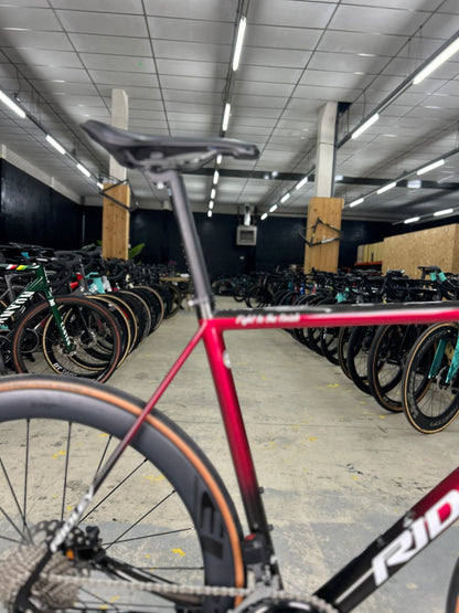 Showroom model Ridley Helium SLX Di2 Carbon Race Bike