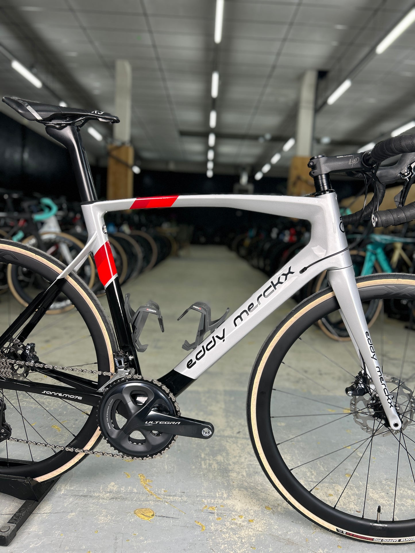 Eddy Merckx San Remo 76 Carbon Racing Bike