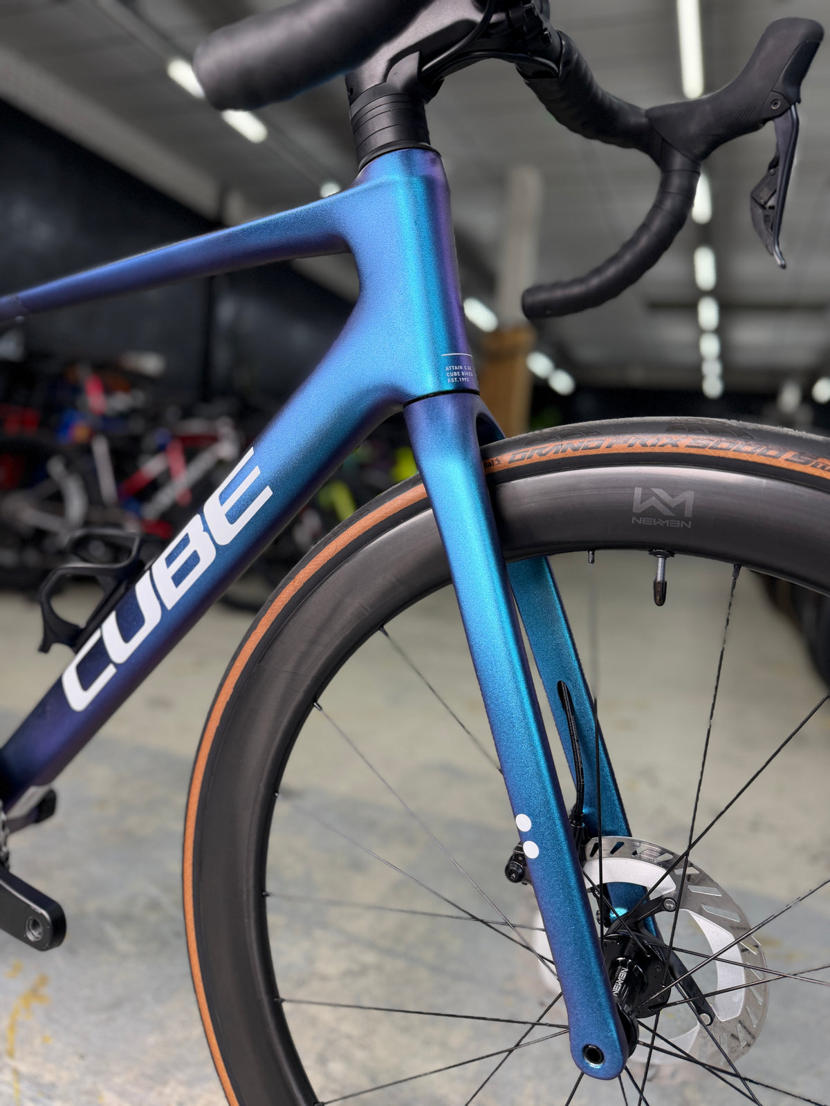 Cube Attain C:62 SLT Di2 Carbon Racefiets