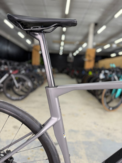 NIEUW BMC Roadmachine FIVE Carbon Racefiets