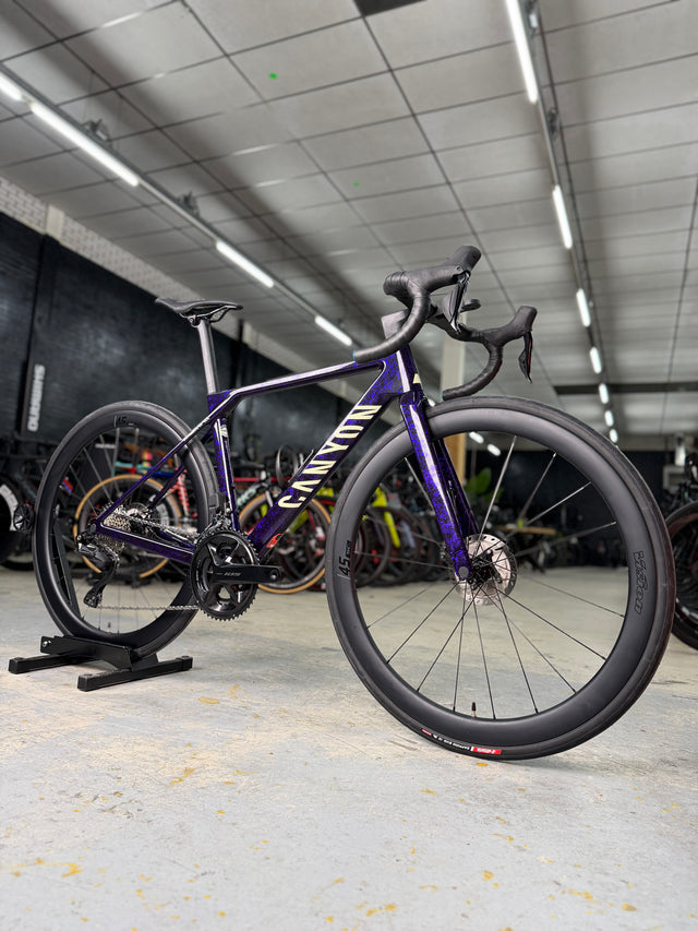 1000km Canyon Ultimate CF SLX Di2 Carbon Racefiets