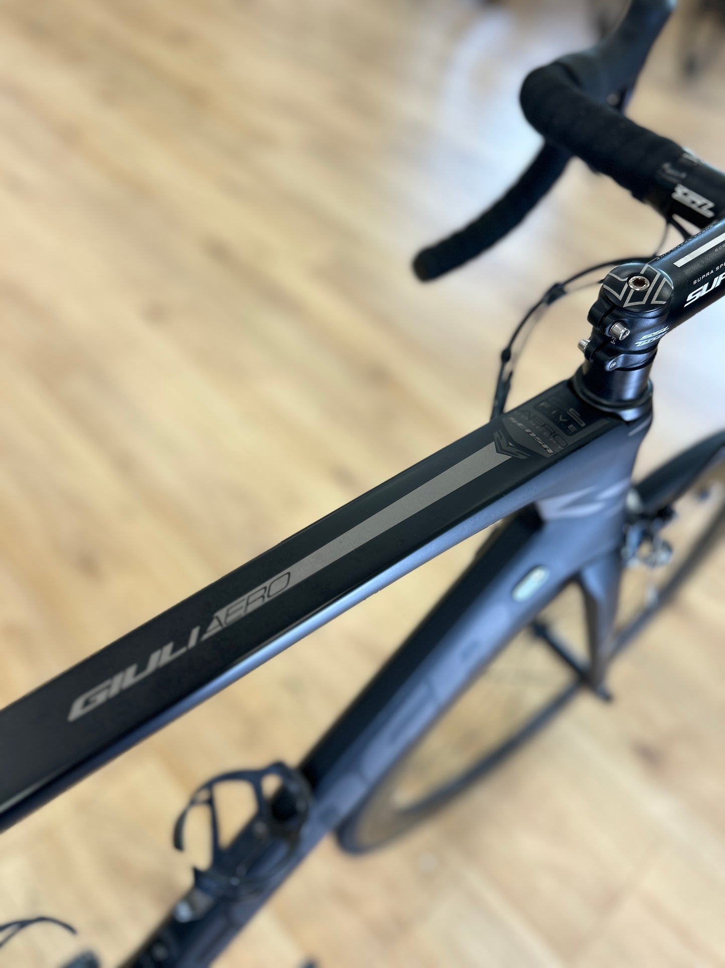 Sensa Giulia Aero Di2 Carbon Racefiets