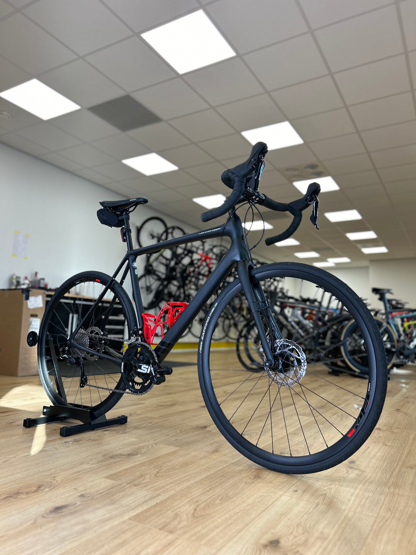 Als Nieuw Cannondale Synapse Ultegra Disc Racefiets