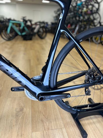 0km Showroom Model Cervélo Caledonia-5 AXS Carbon Racefiets