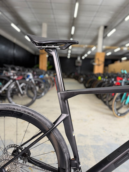 NIEUW BMC Roadmachine Di2 Carbon Racefiets