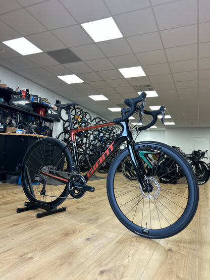 Giant Defy Advanced 1 Di2 Carbon Racefiets
