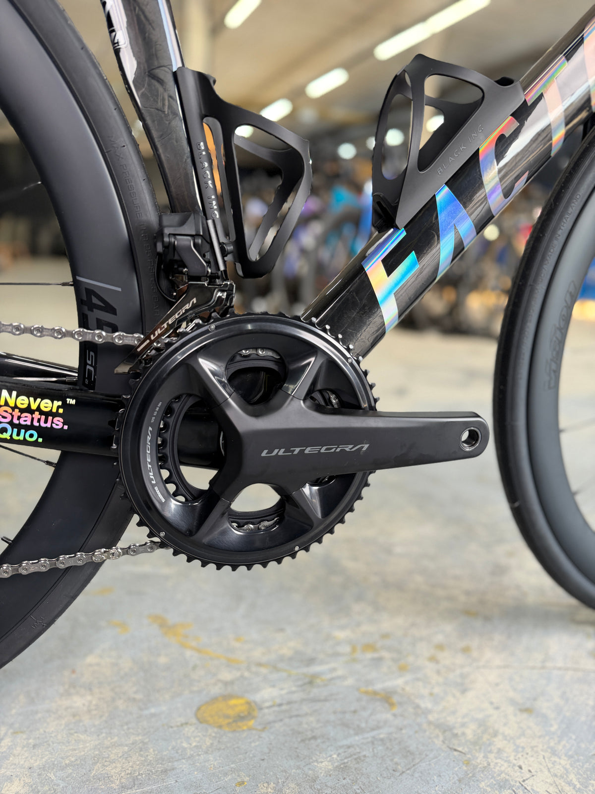 NIEUW Factor Ostro VAM Di2 Carbon Racefiets