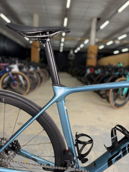 Giant TCR Advanced Pro Di2 Carbon Road Bike