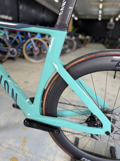 Canyon Aeroad CF SLX AXS Carbon Racefiets
