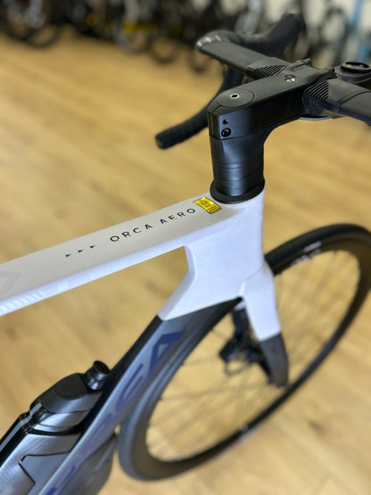 0km Showroom Model Orbea Orca Aero M30iLTD Di2 Carbon Racefiets