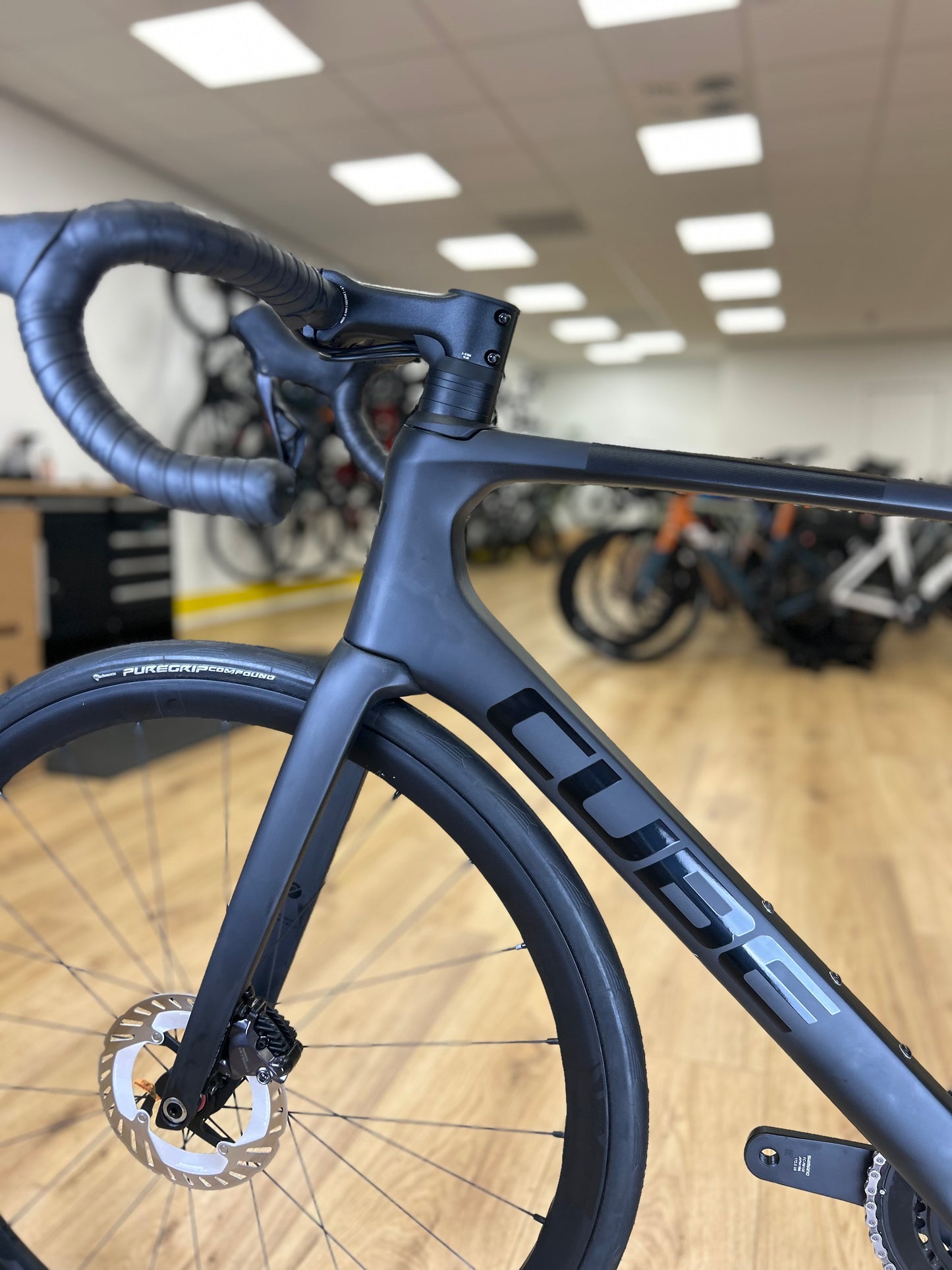 200km Cube Agree Di2 Carbon Racefiets