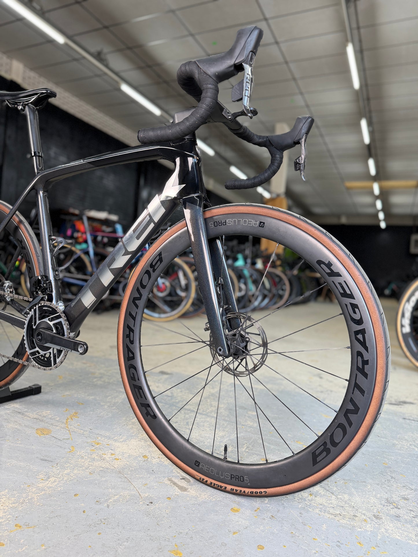 Trek Emonda SLR eTap Red Carbon Racefiets