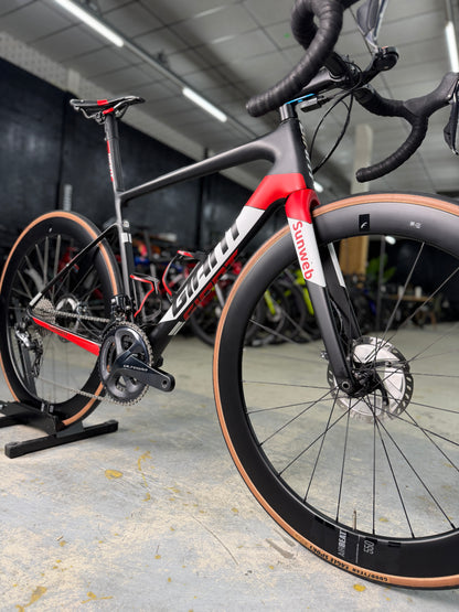 Giant Defy SL Di2 Carbon Road Bike