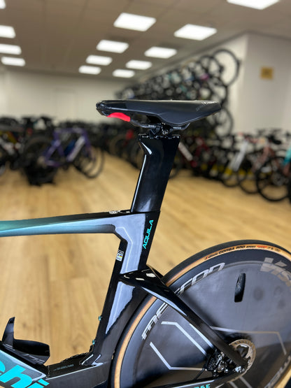 Bianchi Aquila RC Disc Di2 Carbon TT