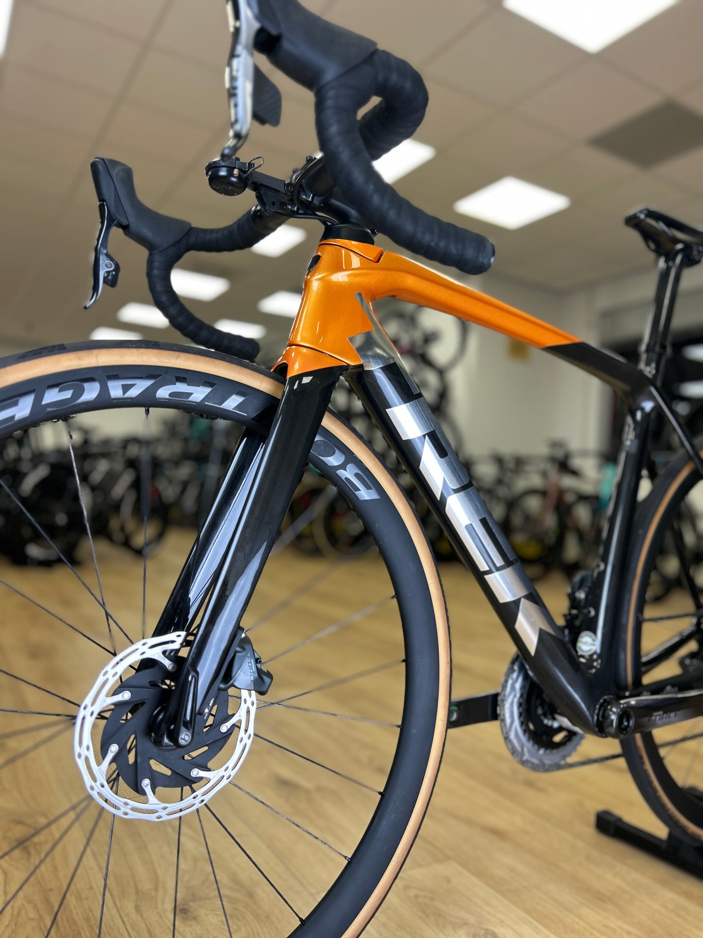 Trek Emonda SL7 AXS Carbon Road Bike