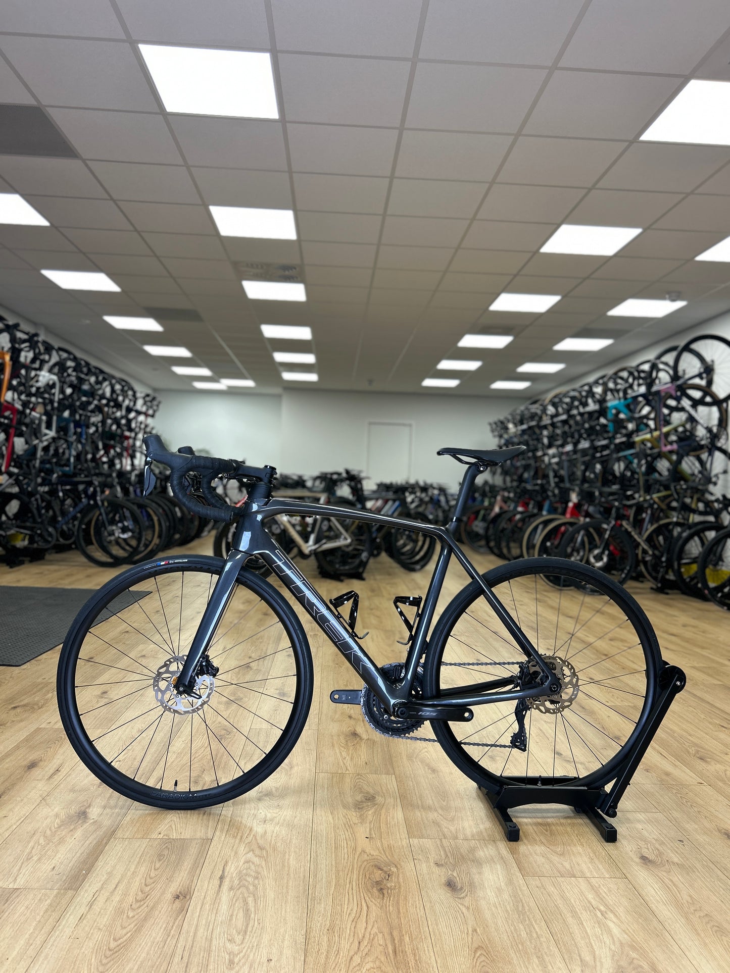 Trek Emonda SL6 Di2 Carbon Road Bike
