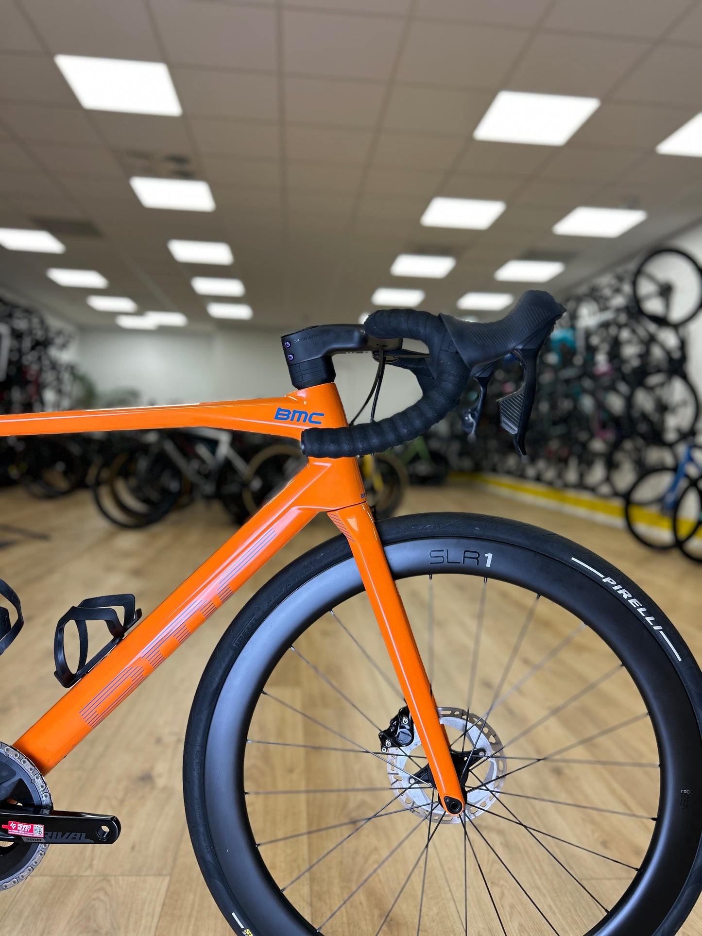 BMC RoadMachine One Carbon Racefiets