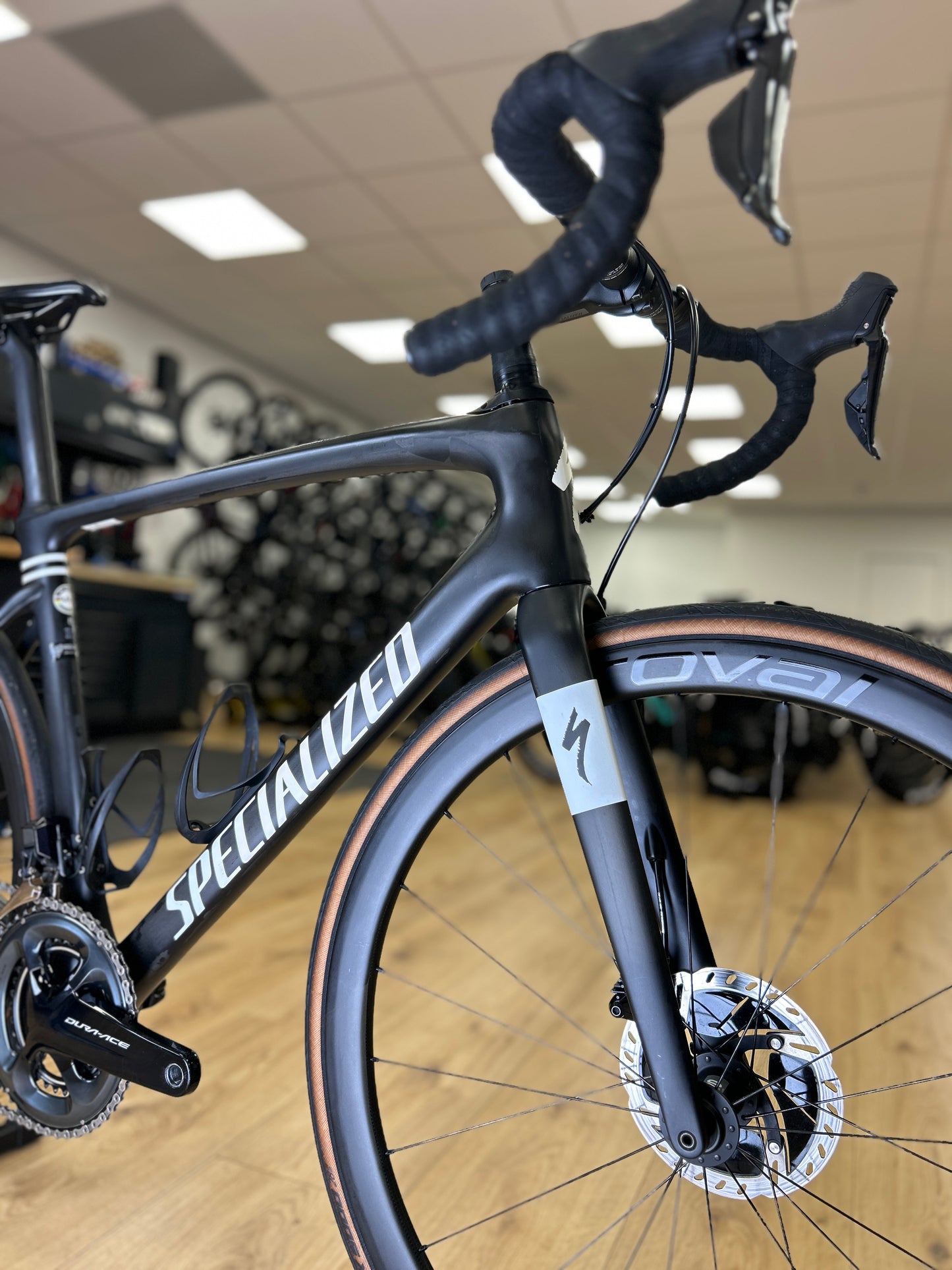 Specialized Roubaix Expert Di2 Carbon Road Bike