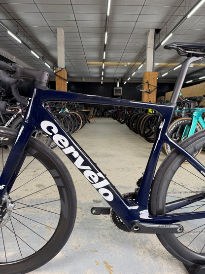 Cervélo Caledonia-5 Red eTap Carbon Racefiets