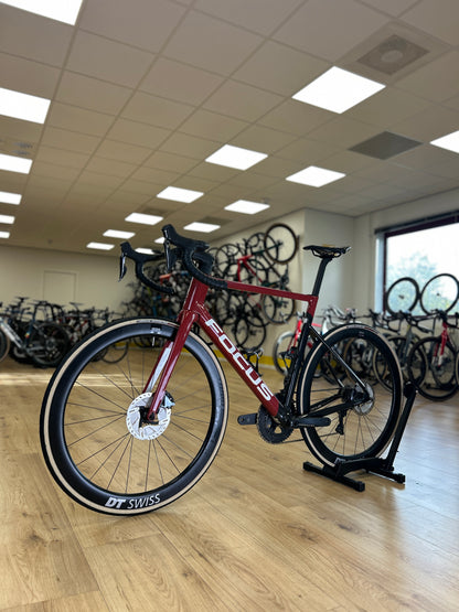 Focus Izalco Max 9.8 Di2 Carbon Racefiets
