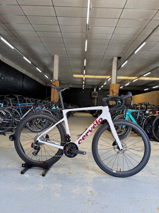 SHOWROOM Cervélo Caledonia-5 AXS Carbon Racefiets