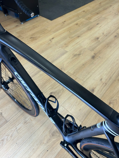 Specialized Roubaix Expert Di2 Carbon Road Bike
