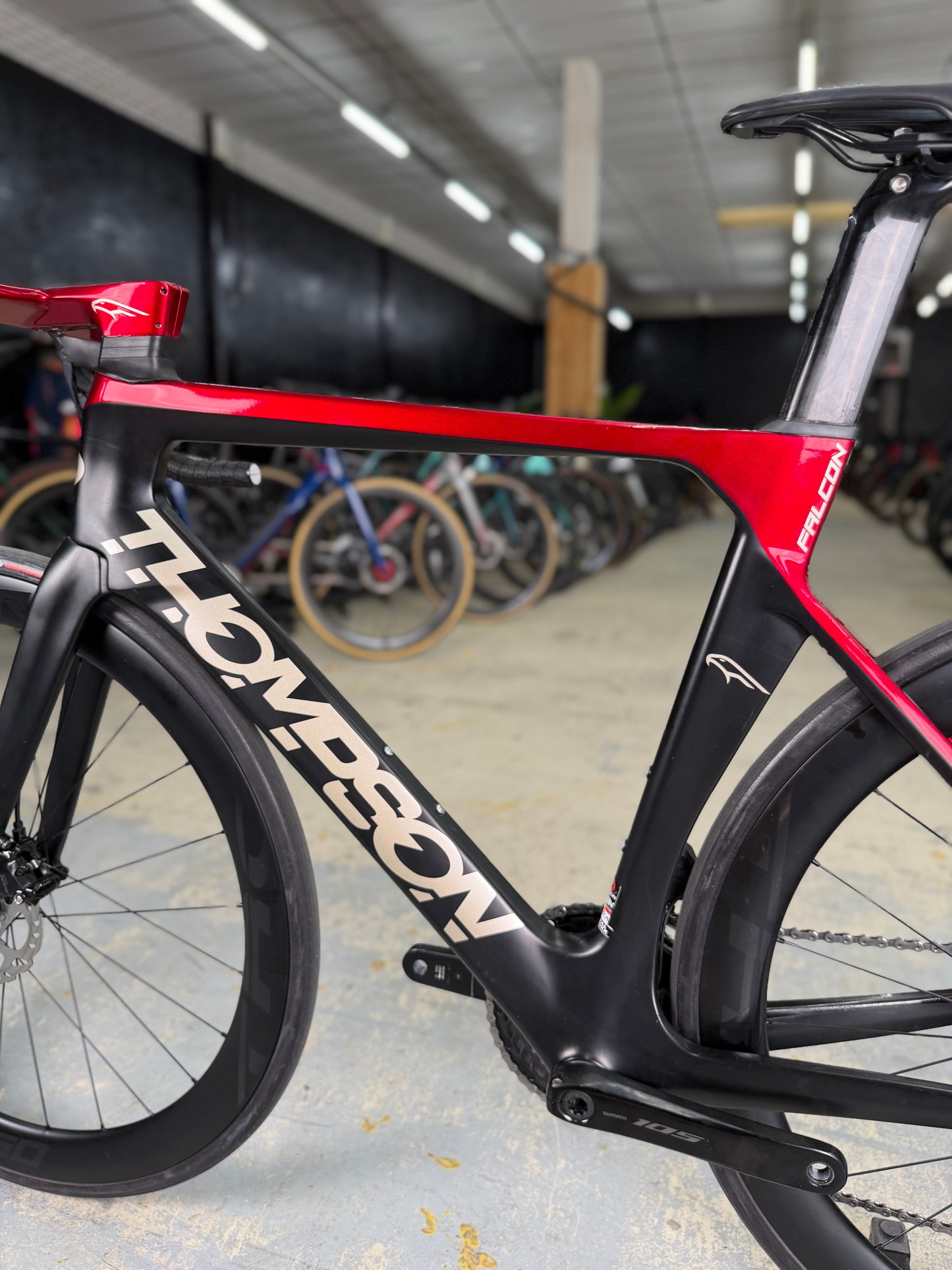 Thompson Falcon Di2 Carbon Racefiets