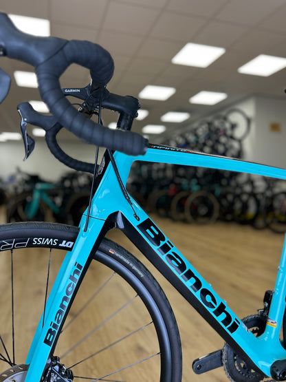 Bianchi Infinito CV Di2 Carbon Racefiets