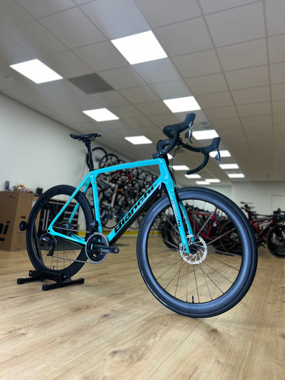 Bianchi Infinito CV Full Carbon Force AXS Racefiets