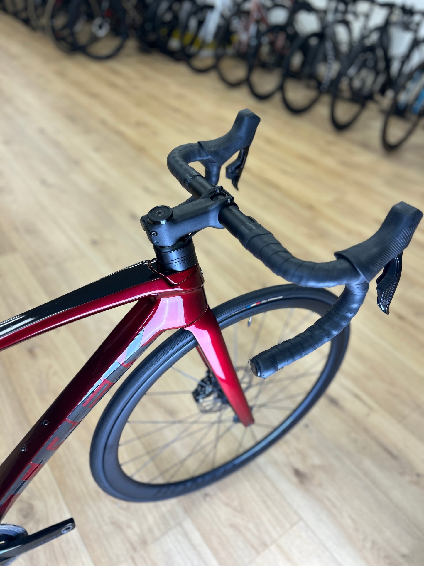 Trek Émonda SL6 AXS Carbon Road Bike