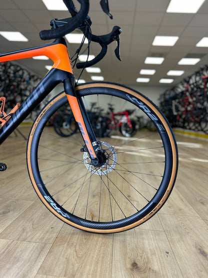 Giant Defy Carbon Racefiets