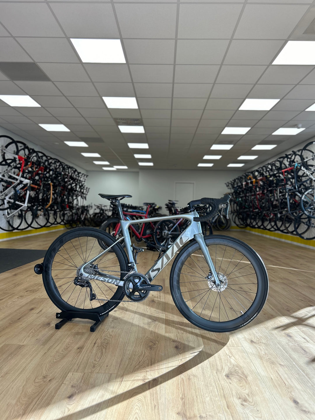 isaac rennräder Isaac Meson Di2 Ultegra Carbon Road Bike – Racefiets013