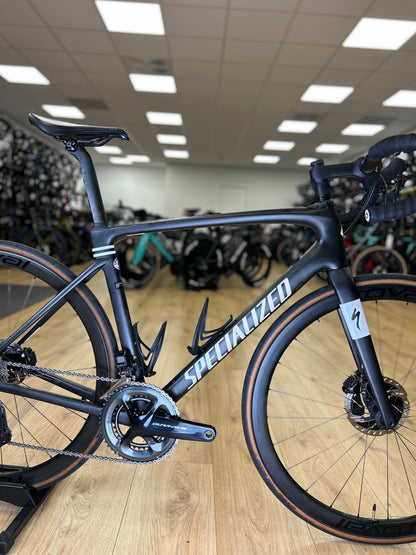 Specialized Roubaix Expert Di2 Carbon Road Bike