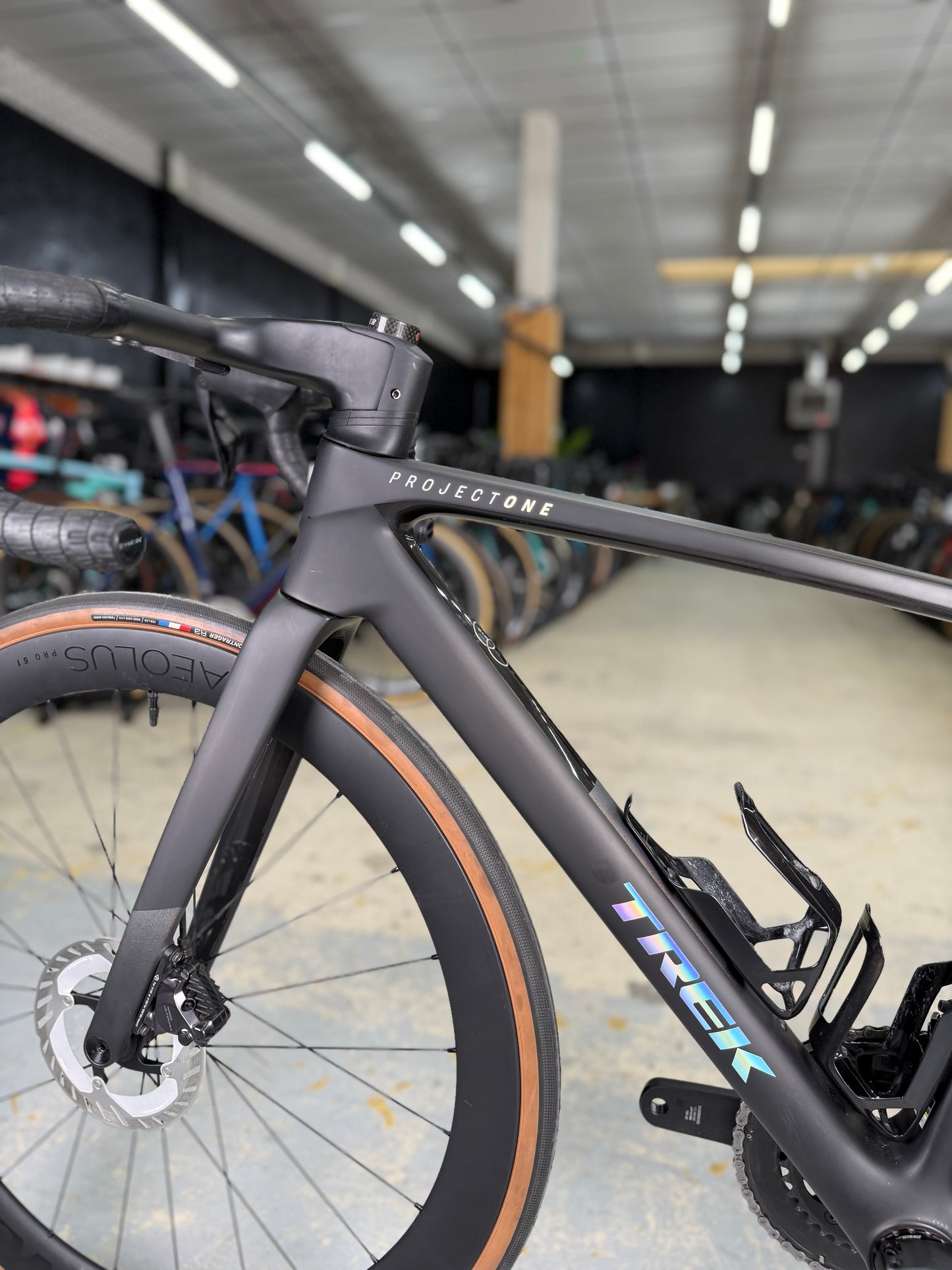 1000km Trek Madone SLR7 Di2 Carbon Racefiets