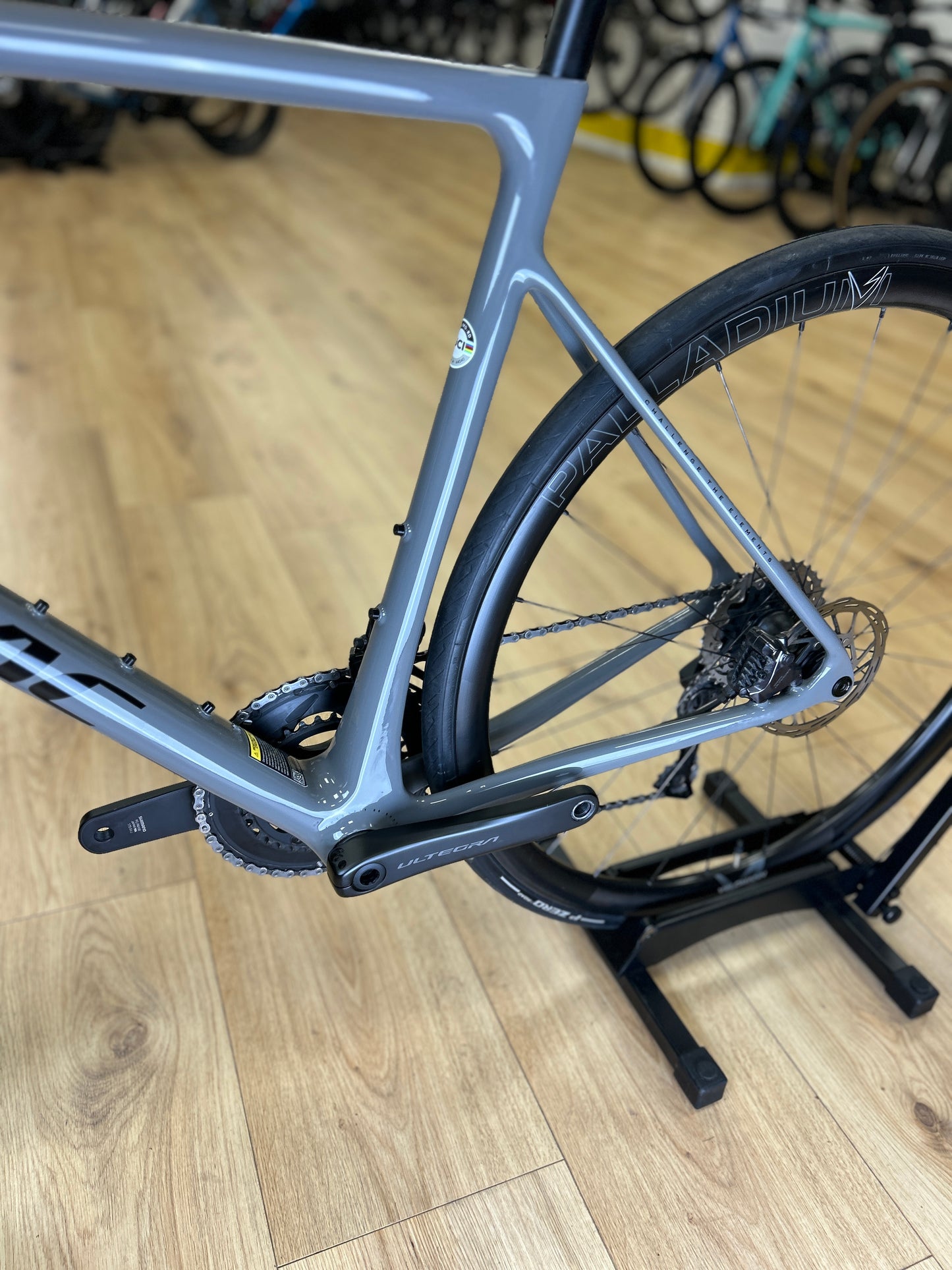 Isaac Element Di2 Carbon Racefiets