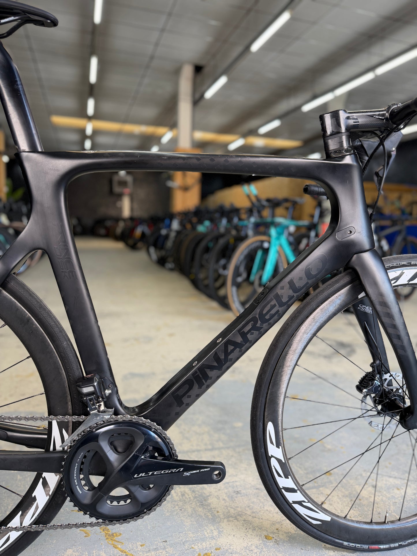 Pinarello Prince Di2 Carbon Racefiets