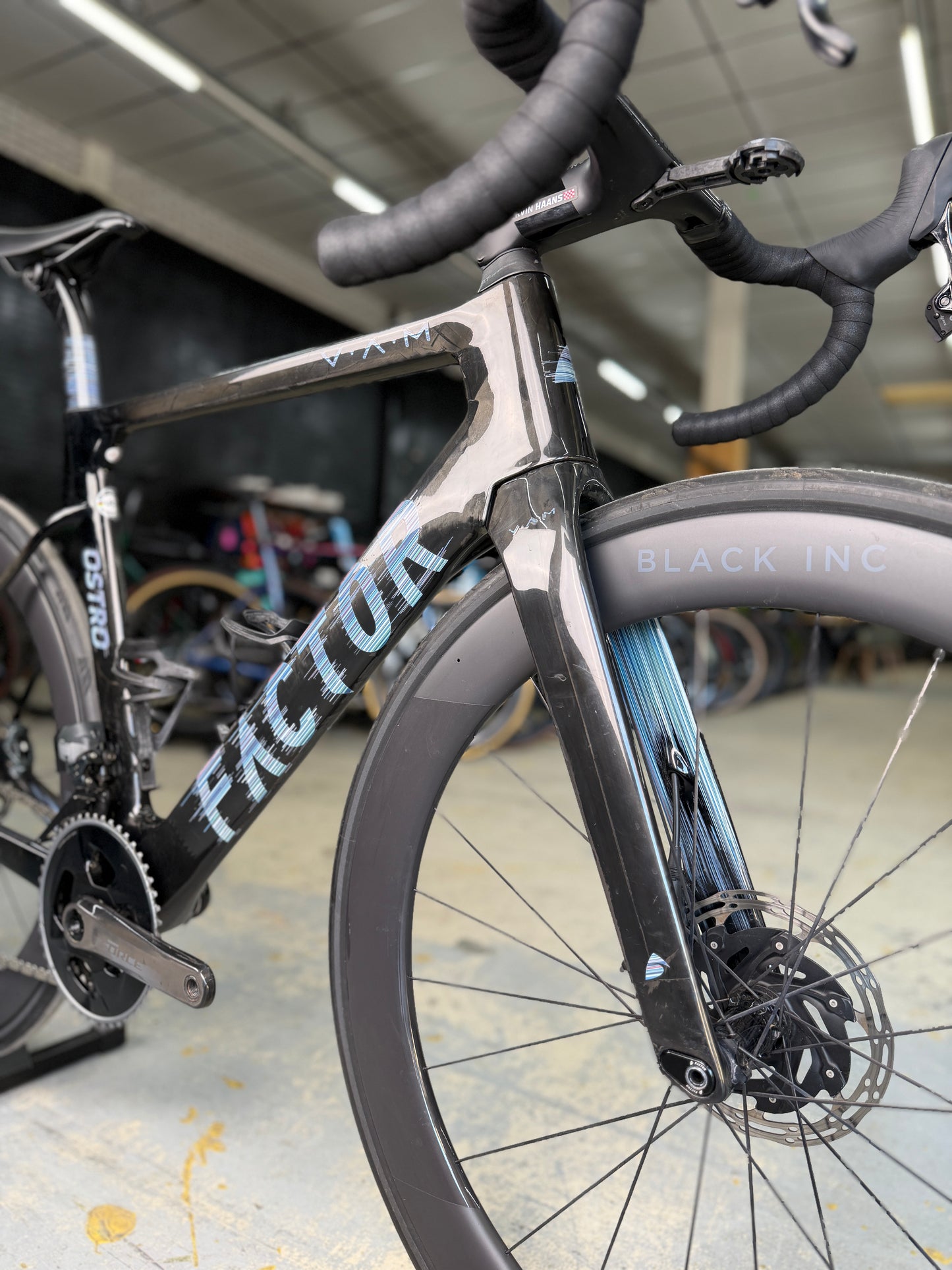Factor Ostro VAM AXS Carbon Racefiets