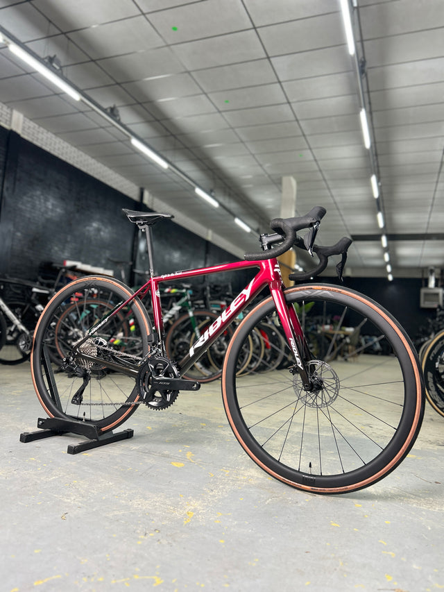 Showroom Model Ridley Helium SLX Di2 Carbon Racefiets