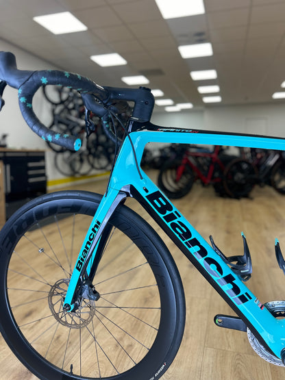 Bianchi Infinito CV Full Carbon Force AXS Racefiets