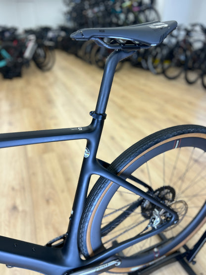 0km Showroom Model Cervelo Aspero 5 Red XPLR AXS Gravel Fiets