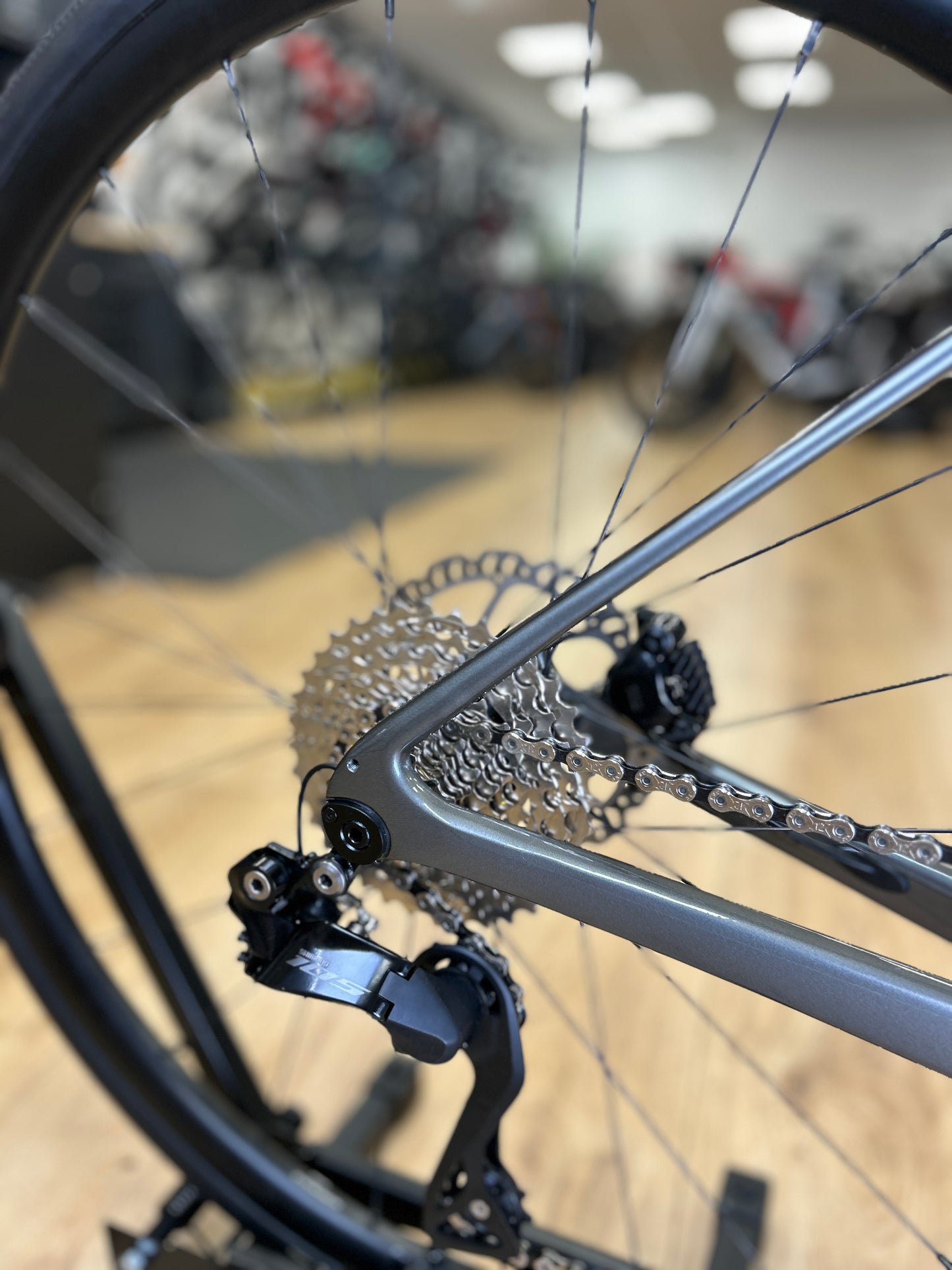 SHOWROOM MODEL 0km Giant Defy Advanced 1 Di2 Carbon Racefiets