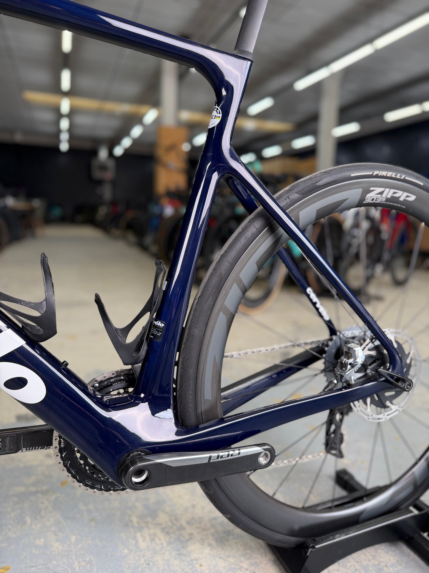 Cervélo Caledonia-5 Red eTap Carbon Road Bike