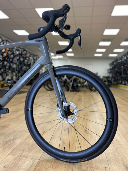 BMC Roadmachine 01 ONE Carbon Racefiets